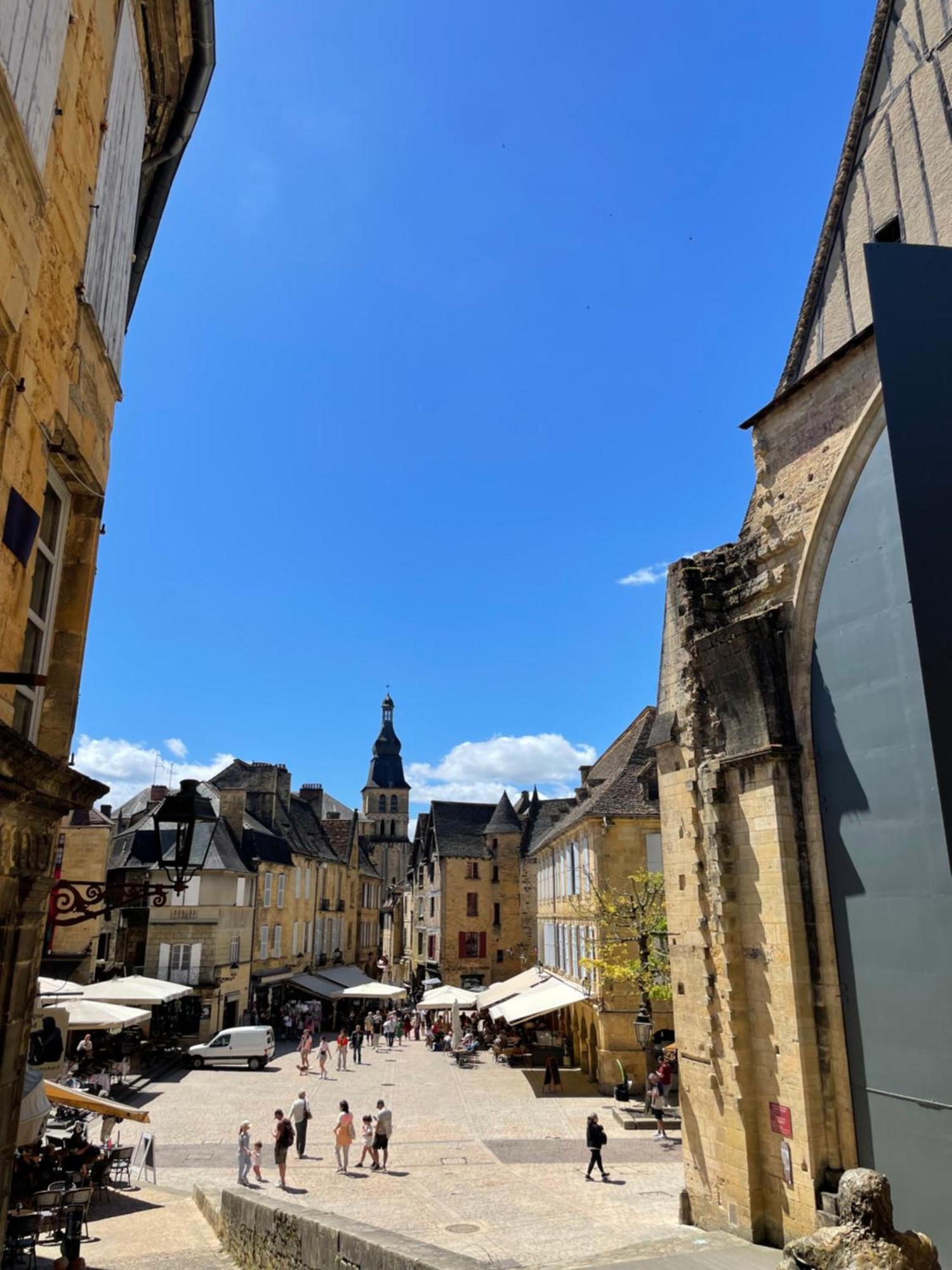 Апартаменты Au Coeur Du Centre Historique De Sarlat Экстерьер фото
